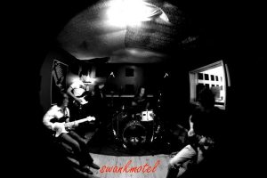 Band Profile: Swank Motel | See videos and pics, hear new songs + free music