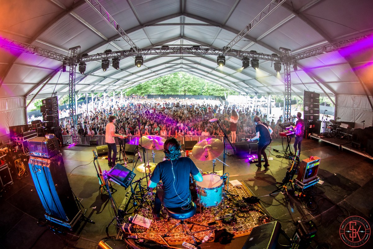 PHOTO GALLERY :: Wavves + Tennis + Zella Day at Shaky Knees 2015 + live videos